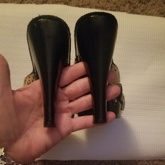 3/$15🌈Steve Madden Heels - Picture 11 of 12